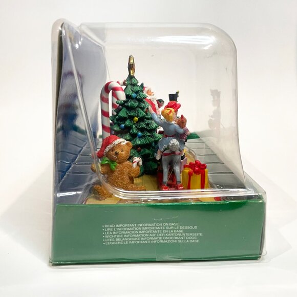 Lemax 13911 TOY FLOAT Christmas Village Table Accent Decor Piece Retired 2011 - Picture 4 of 11